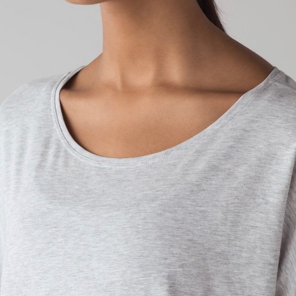 NOT FOR SALE Lululemon Seymour Long Sleeve in Heathered Vapor - Picture 4 of 7